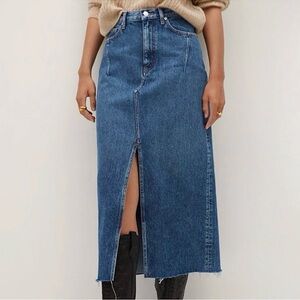 Mango Classic Vintage Style Pencil Denim skirt. XS size, true to size. Like new
